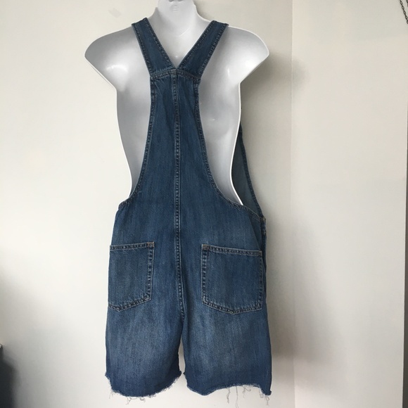Gap Short Overalls Shortalls Sz XS Blue Denim Cotton Medium Wash Raw Hem - Picture 3 of 6